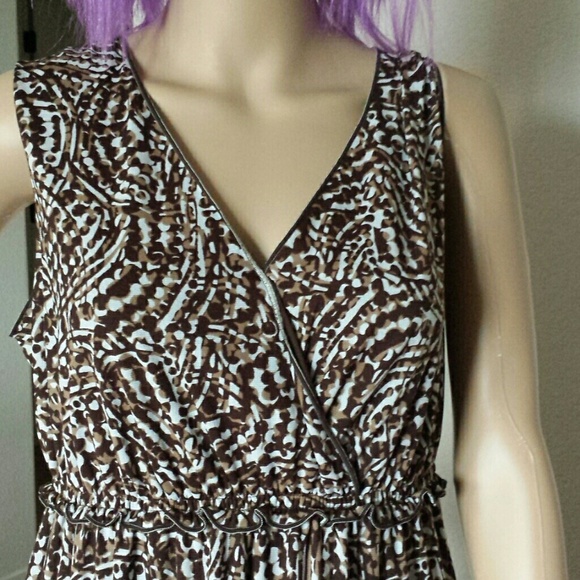 Fully lined sleeveless dress - Picture 3 of 3